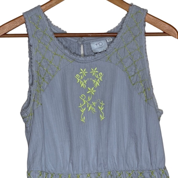 HD in Paris Sun Stitched Embroidered Size 4 Sleeveless Peplum Top - Picture 3 of 8